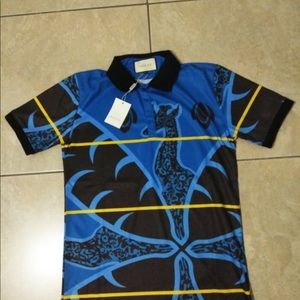 Men’s blue t shirt